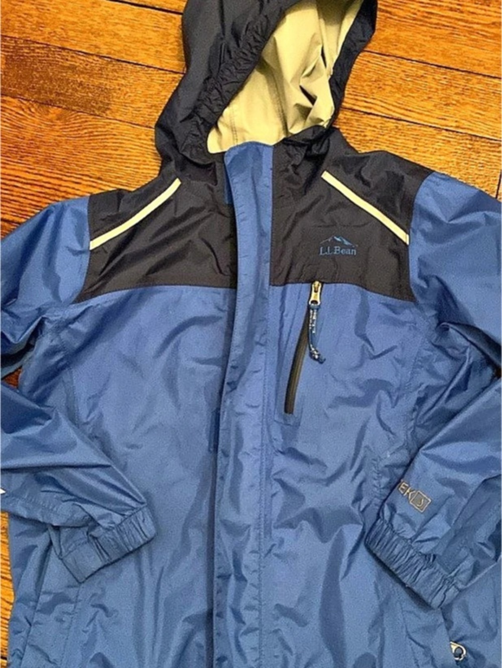 L.L.Bean Kids' Wind and Rain Jacket Blue Size Medium